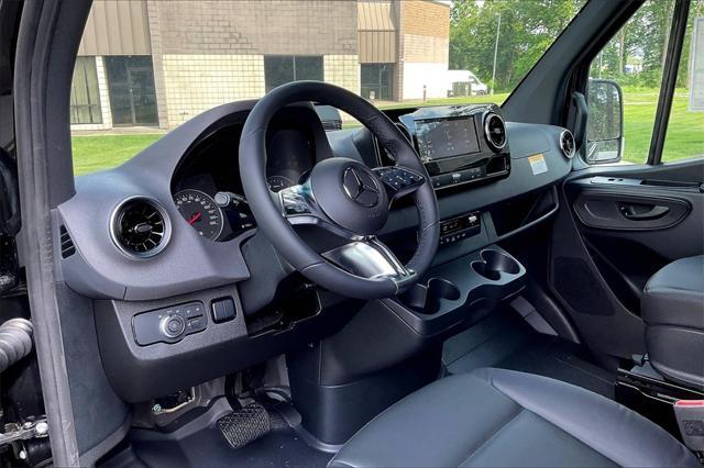 new 2025 Mercedes-Benz Sprinter 2500 car, priced at $67,359