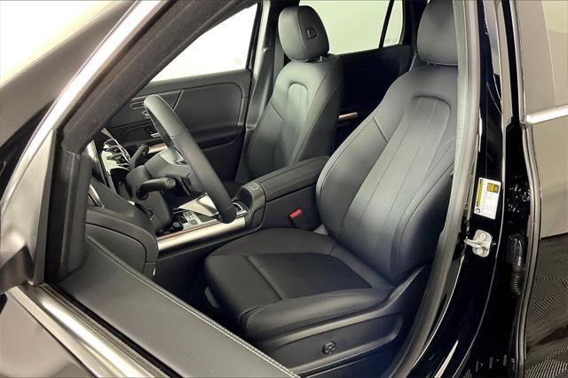 new 2025 Mercedes-Benz GLA 250 car, priced at $47,295