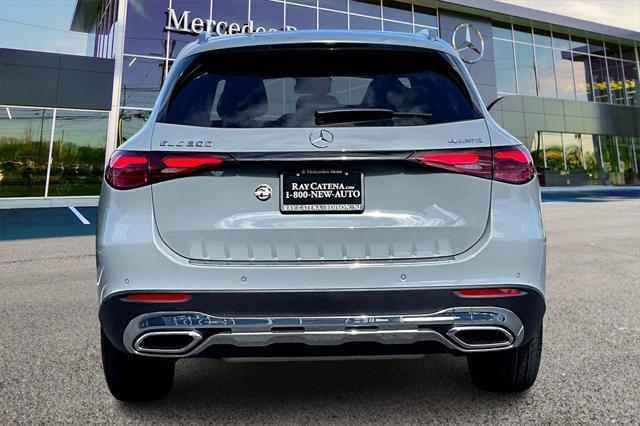 new 2025 Mercedes-Benz GLC 300 car, priced at $58,940