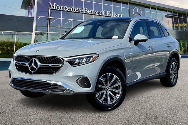 new 2025 Mercedes-Benz GLC 300 car, priced at $58,940