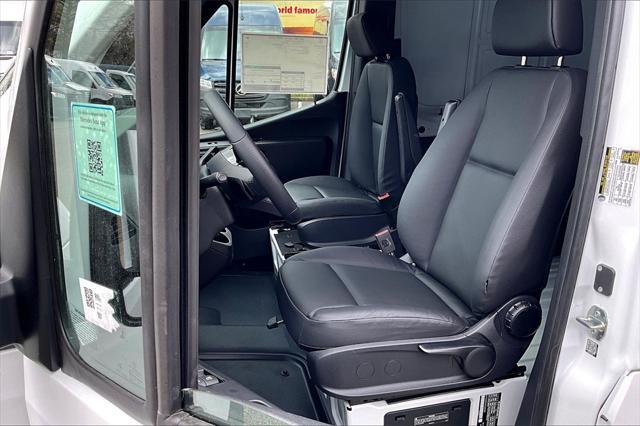new 2025 Mercedes-Benz Sprinter 2500 car, priced at $65,308
