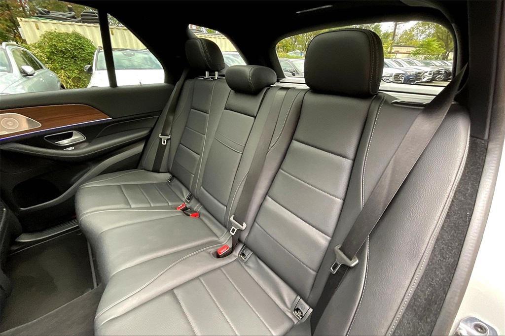 new 2025 Mercedes-Benz GLE 450 car, priced at $85,630