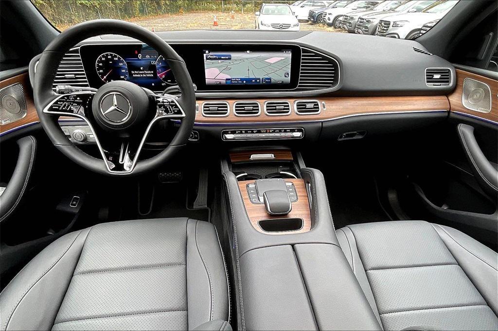 new 2025 Mercedes-Benz GLE 450 car, priced at $85,630