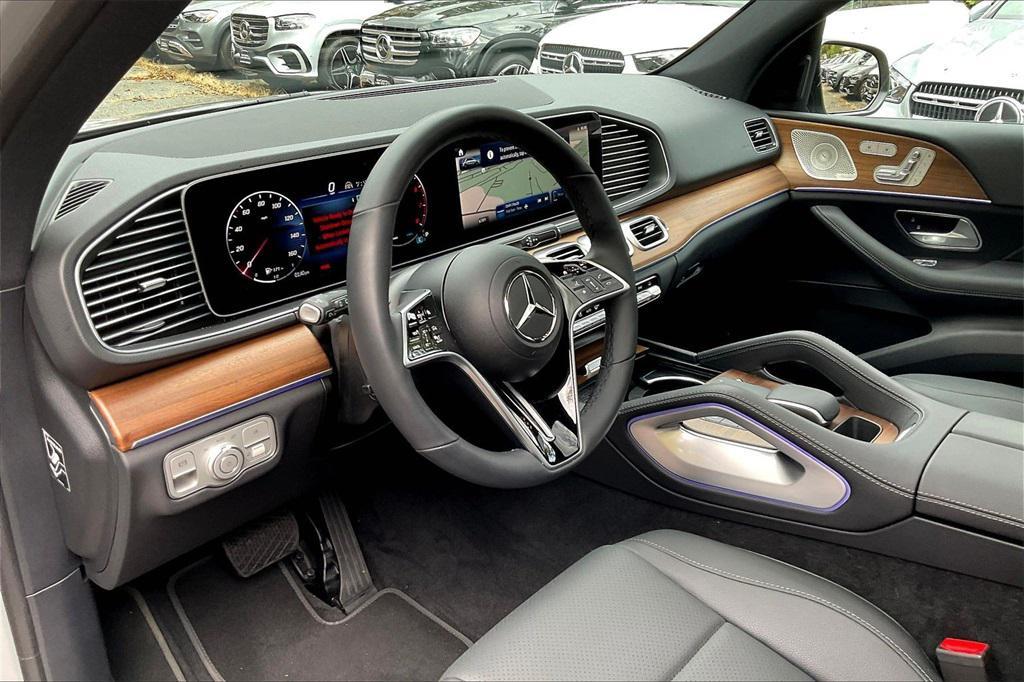 new 2025 Mercedes-Benz GLE 450 car, priced at $85,630