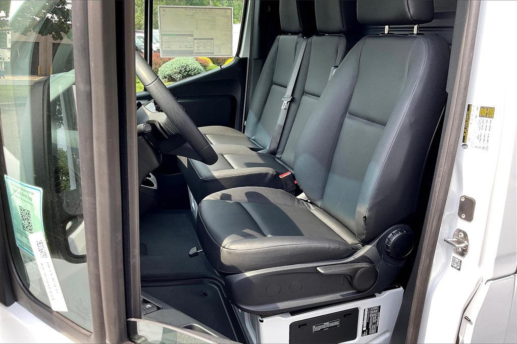 new 2025 Mercedes-Benz Sprinter 2500 car, priced at $68,783