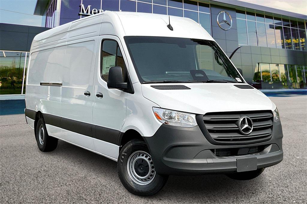 new 2025 Mercedes-Benz Sprinter 2500 car, priced at $68,783