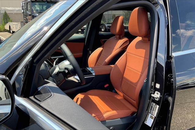 new 2025 Mercedes-Benz GLC 300 car, priced at $55,270