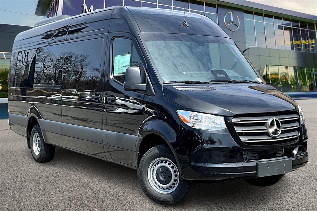 new 2025 Mercedes-Benz Sprinter 3500 car, priced at $125,757