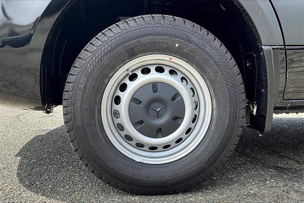 new 2025 Mercedes-Benz Sprinter 3500 car, priced at $125,757