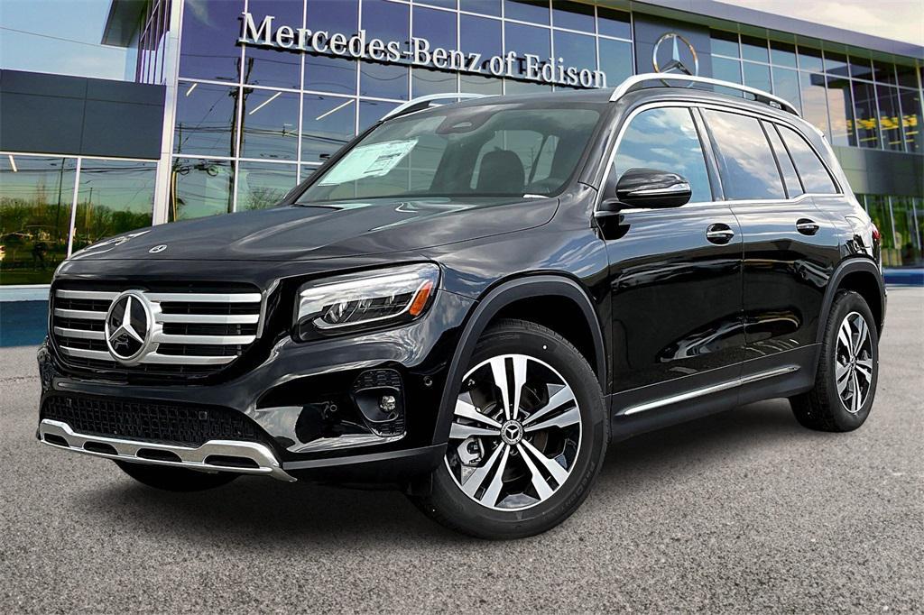 new 2025 Mercedes-Benz GLB 250 car, priced at $49,595