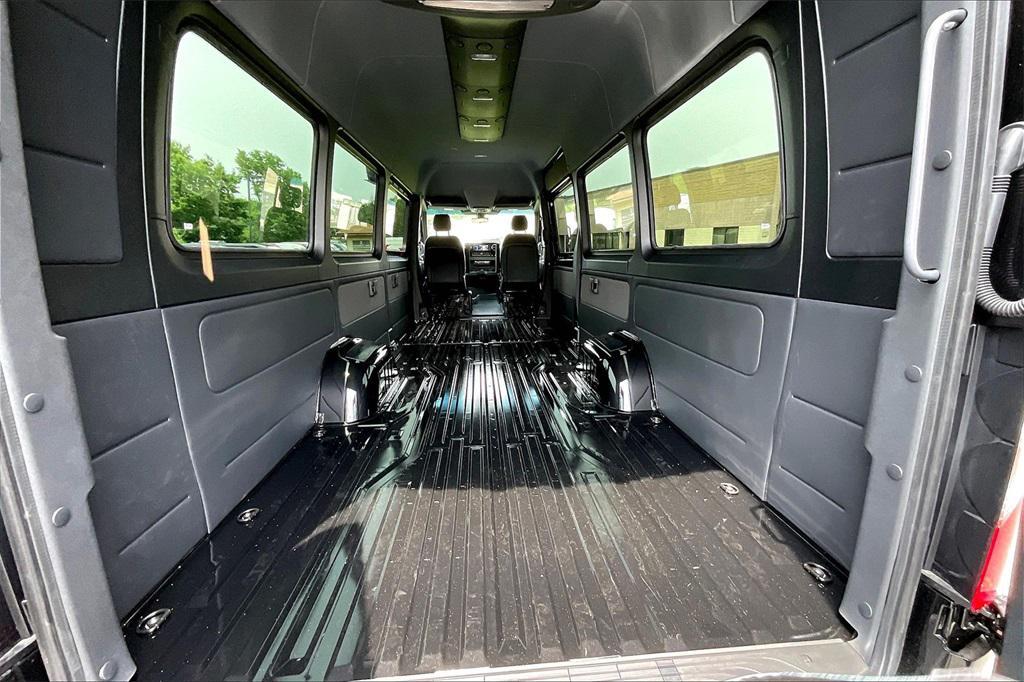 new 2025 Mercedes-Benz Sprinter 3500 car, priced at $90,931