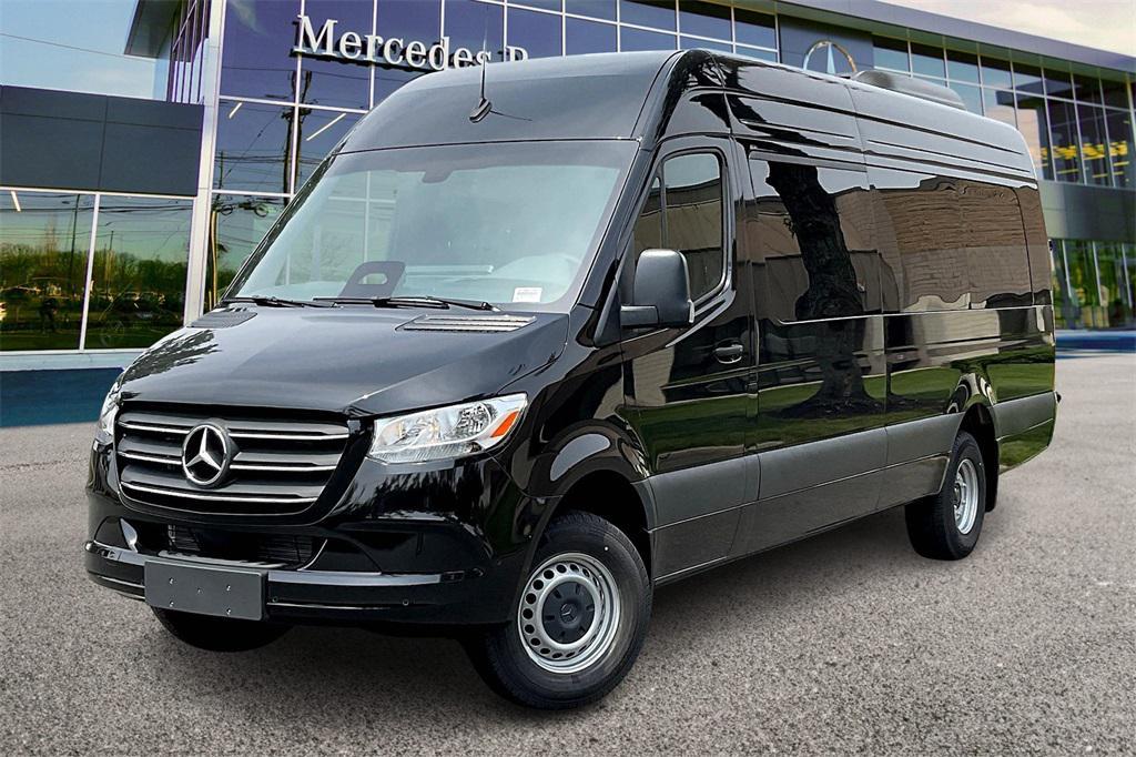 new 2025 Mercedes-Benz Sprinter 3500 car, priced at $90,931