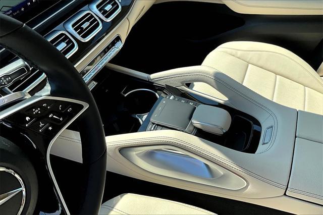 new 2025 Mercedes-Benz GLE 450 car, priced at $79,870