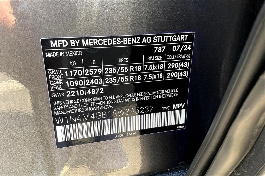 new 2025 Mercedes-Benz GLB 250 car, priced at $46,550