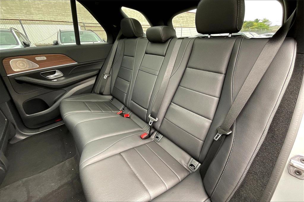 new 2026 Mercedes-Benz GLE 450e car, priced at $87,015
