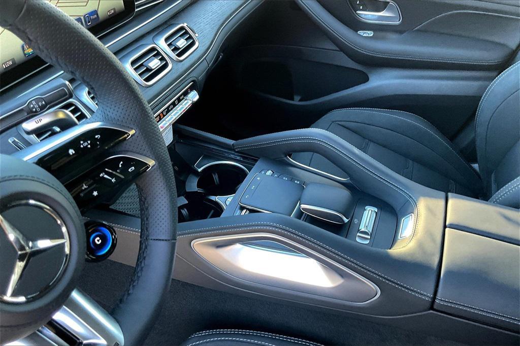 new 2026 Mercedes-Benz AMG GLE 53 car, priced at $102,325