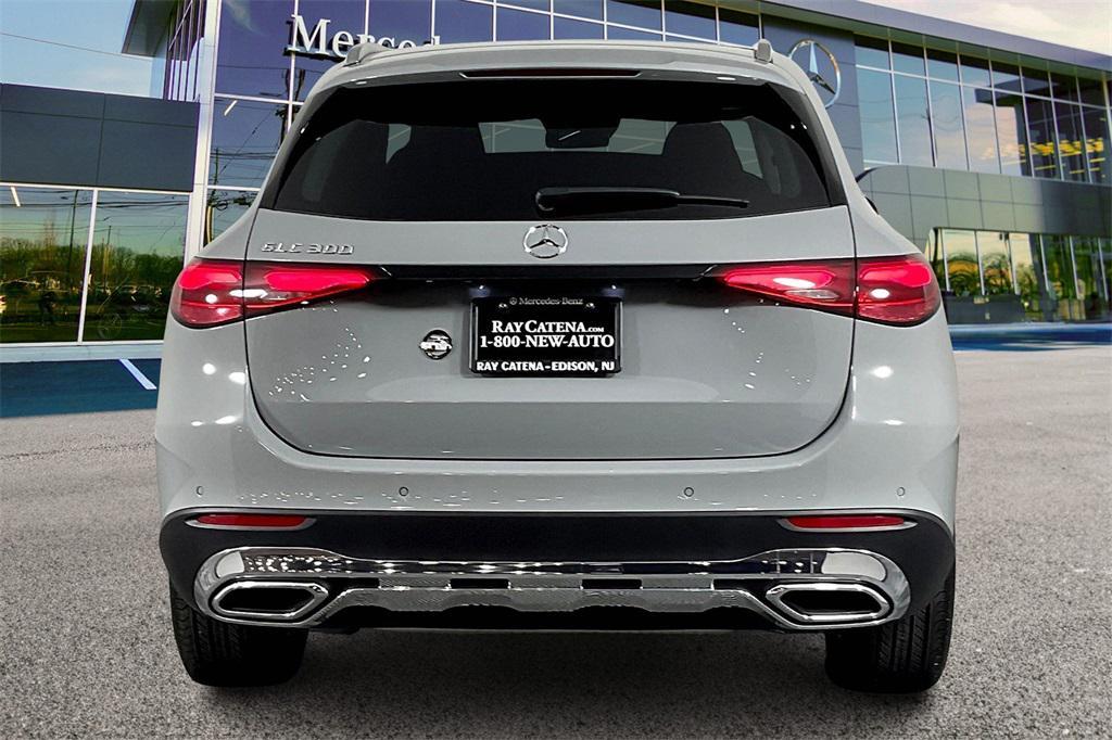 new 2025 Mercedes-Benz GLC 300 car, priced at $57,415
