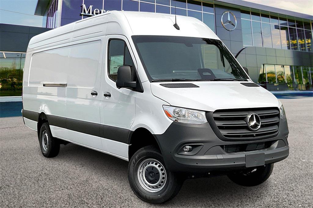 new 2025 Mercedes-Benz Sprinter 2500 car, priced at $77,526