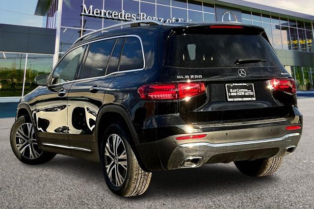 new 2025 Mercedes-Benz GLB 250 car, priced at $50,795