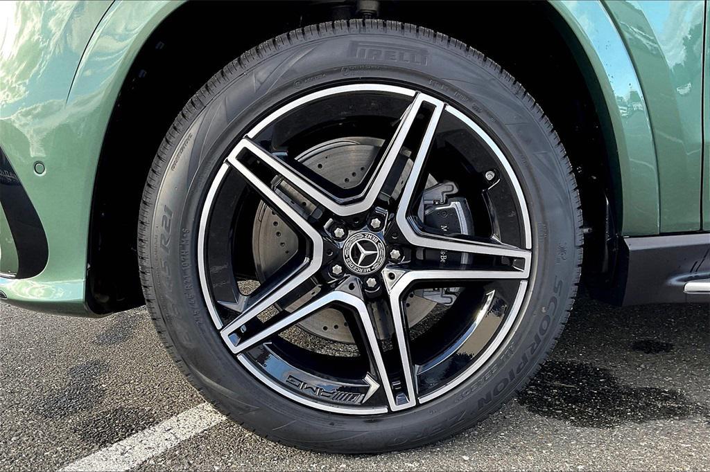 new 2026 Mercedes-Benz GLS 450 car, priced at $109,070