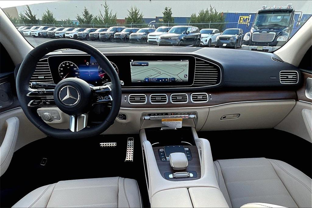 new 2026 Mercedes-Benz GLS 450 car, priced at $109,070
