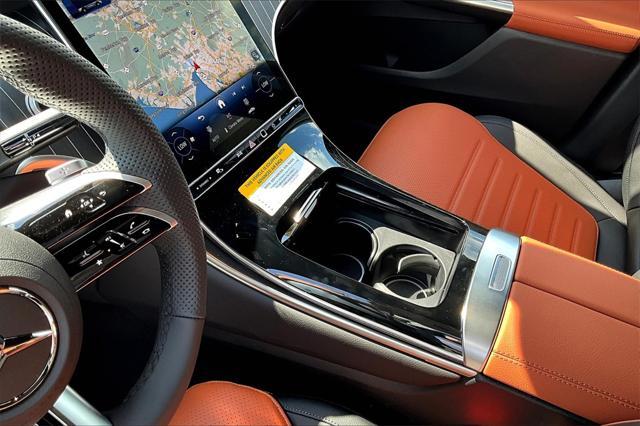 new 2025 Mercedes-Benz GLC 300 car, priced at $60,870