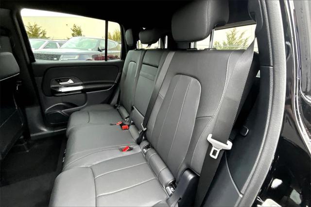 new 2025 Mercedes-Benz GLB 250 car, priced at $49,595