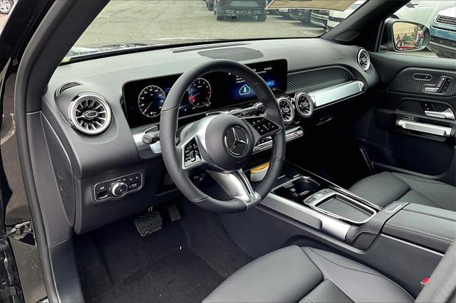 new 2025 Mercedes-Benz GLB 250 car, priced at $49,595