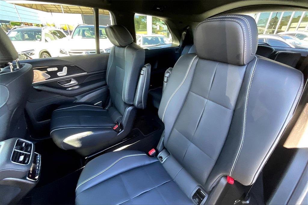 new 2025 Mercedes-Benz GLS 450 car, priced at $107,785