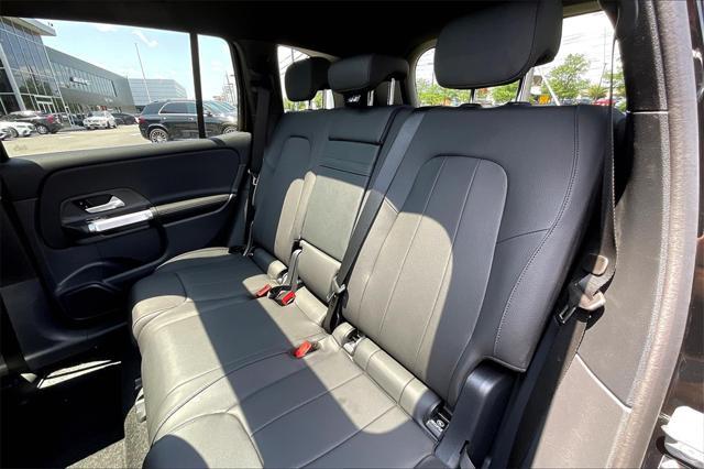 new 2025 Mercedes-Benz GLB 250 car, priced at $51,590