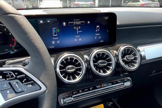 new 2025 Mercedes-Benz GLB 250 car, priced at $51,590