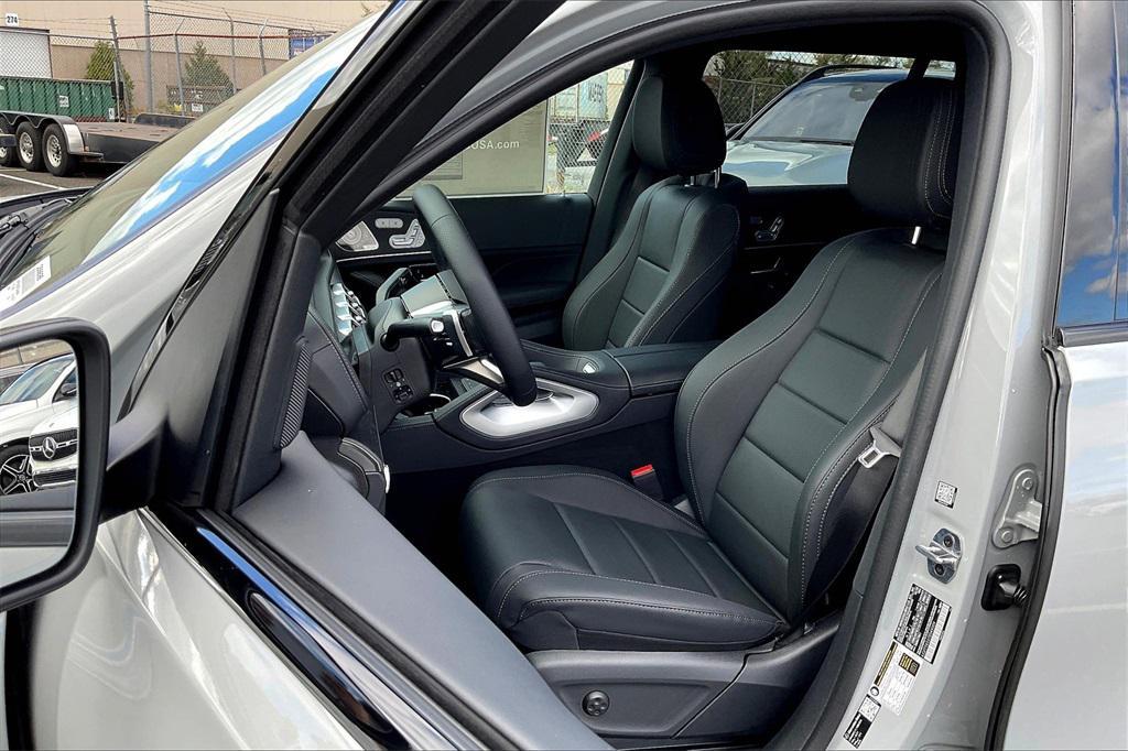 new 2026 Mercedes-Benz GLS 450 car, priced at $98,815