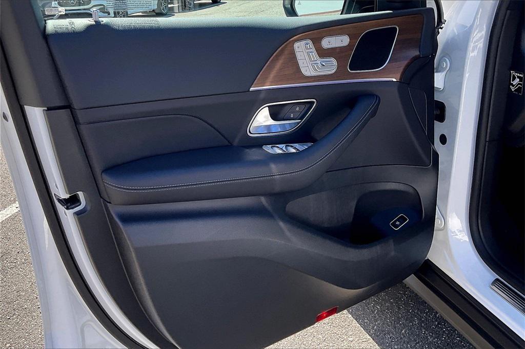 used 2025 Mercedes-Benz GLE 350 car, priced at $63,117