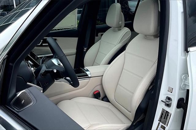 new 2025 Mercedes-Benz GLC 300 car, priced at $57,620