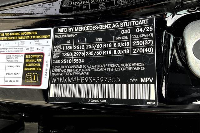 new 2025 Mercedes-Benz GLC 300 car, priced at $57,020