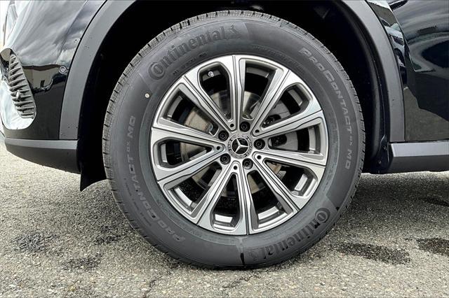 new 2025 Mercedes-Benz GLC 300 car, priced at $57,020
