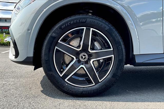 new 2025 Mercedes-Benz GLC 300 car, priced at $60,000