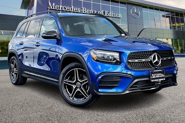 new 2024 Mercedes-Benz GLB 250 car, priced at $55,075