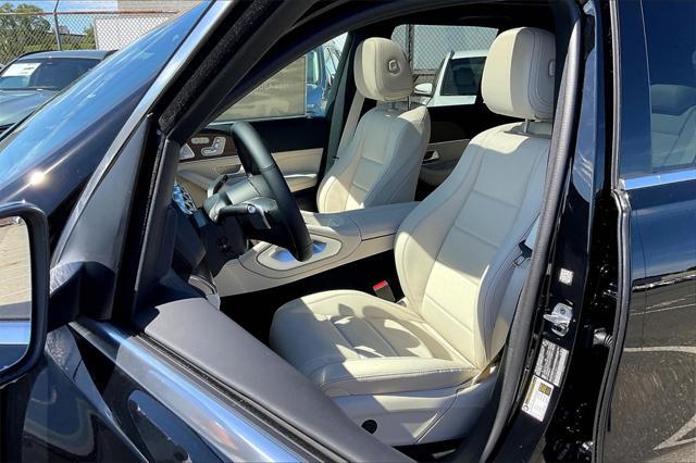new 2025 Mercedes-Benz GLE 350 car, priced at $68,800