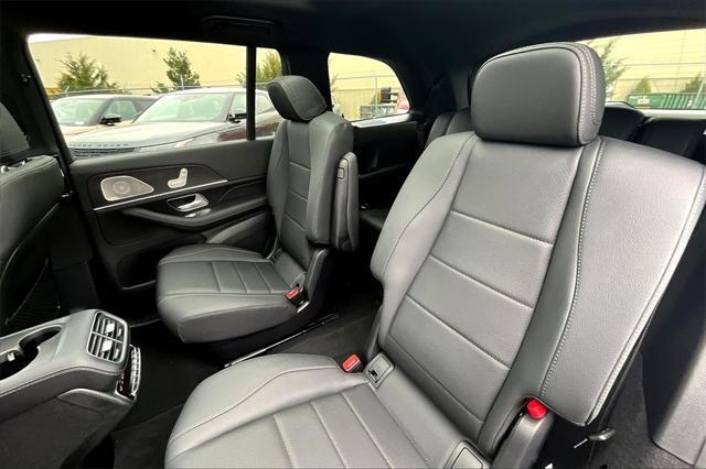 new 2025 Mercedes-Benz GLS 450 car, priced at $91,185