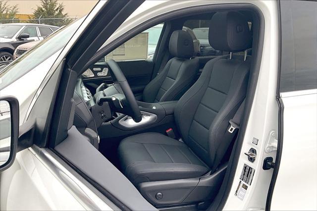 new 2025 Mercedes-Benz GLS 450 car, priced at $91,185
