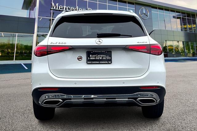 new 2025 Mercedes-Benz GLC 300 car, priced at $55,085