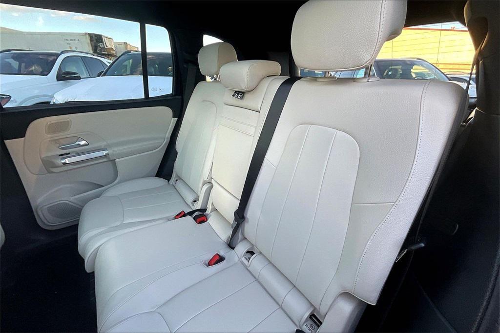 new 2026 Mercedes-Benz GLB 250 car, priced at $51,815