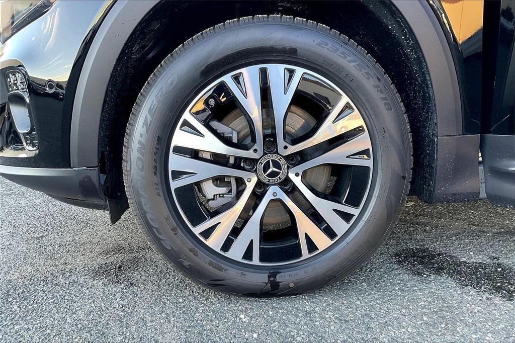 new 2026 Mercedes-Benz GLB 250 car, priced at $51,815