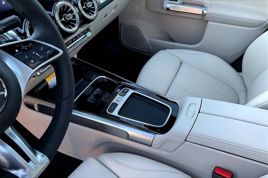 new 2026 Mercedes-Benz GLB 250 car, priced at $51,815