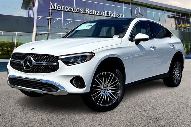 new 2025 Mercedes-Benz GLC 300 car, priced at $63,135