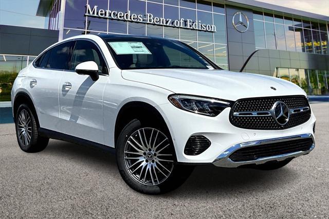 new 2025 Mercedes-Benz GLC 300 car, priced at $63,135