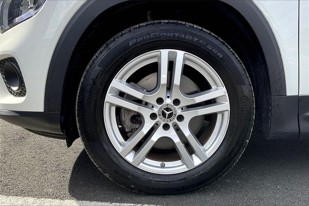 used 2022 Mercedes-Benz GLB 250 car, priced at $35,495