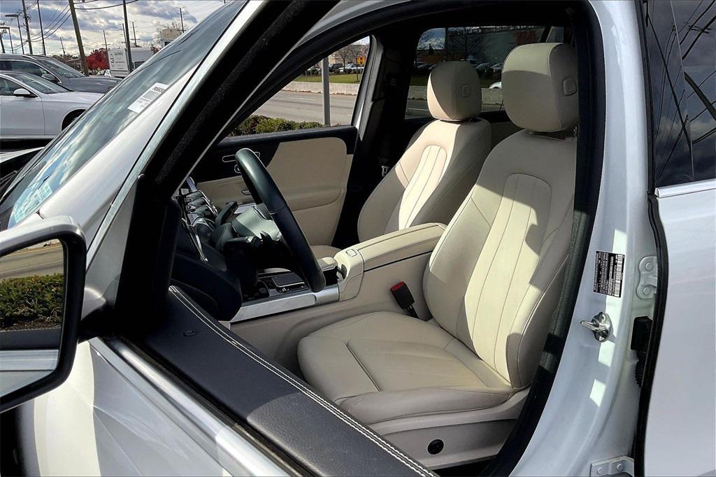 used 2022 Mercedes-Benz GLB 250 car, priced at $35,495