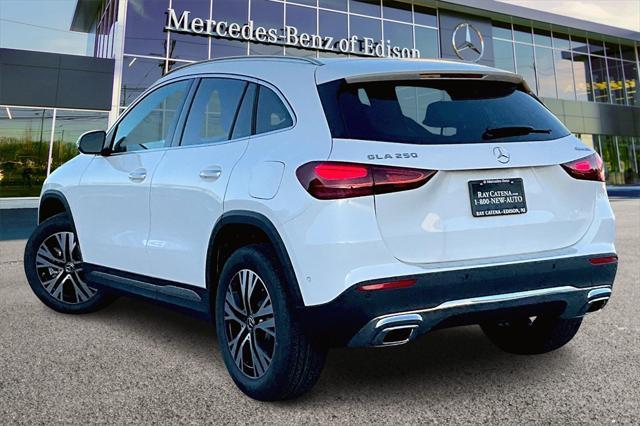 new 2025 Mercedes-Benz GLA 250 car, priced at $48,495